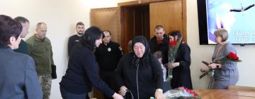 Родичам трьох загиблих на війні мешканців Ізмаїльщини передали посмертні нагороди воїнів