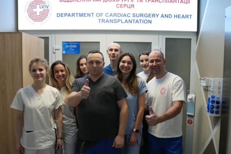 В Україні вперше зробили операцію на серці із застосуванням робота Da Vinci