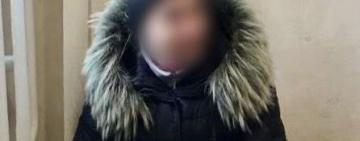 Поліцейські встановили жінку, яка крала квіти з меморіалу пам’яті полеглих Героїв на Одещині