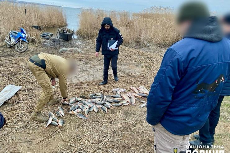 На Одещині поліцейські викрили трьох чоловіків у браконьєрстві