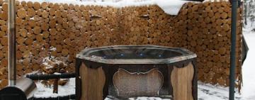 На Одещині чоловік під час купання потонув у чані з водою