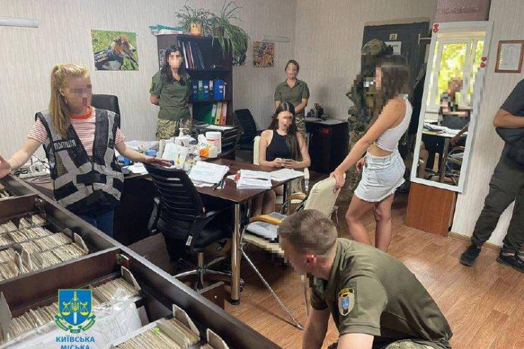 На Одещині секретар ВЛК за $10 тис. підробляв висновки про непридатність до військової служби