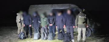 Біля кордону на Одещині правопорушники потрапили у «пастки» прикордонників (відео)