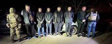 «Дорого-неефективно»: на Одещині затримали цілий кортеж порушників кордону