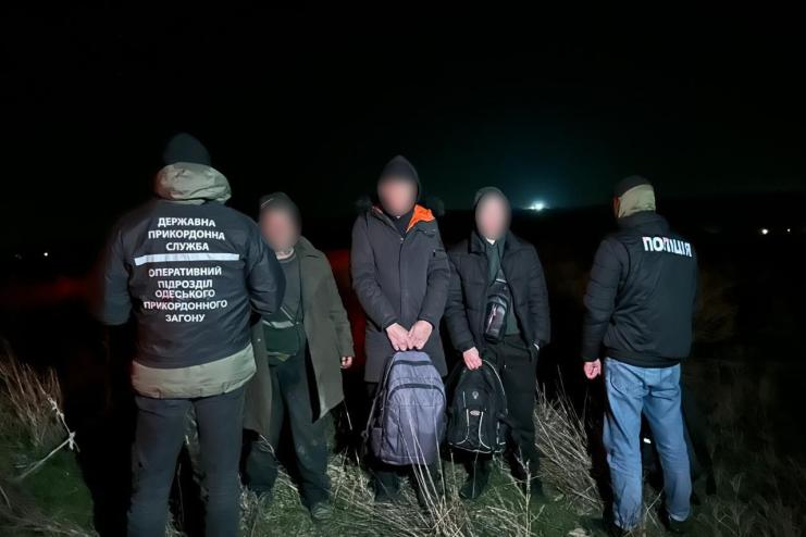 На Одещині чоловік через телеграм канал налагодив «бізнес» на втікачах за кордон