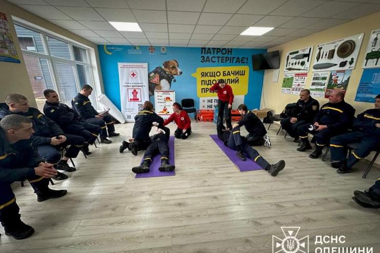 Роздільнянські рятувальники разом з командою ДЮРПівців успішно завершили тренінг з надання першої домедичної допомоги 