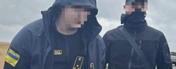 На Одещині затримано інспектора митниці, який налагодив систему «відкатів» за вивезення з України готівки