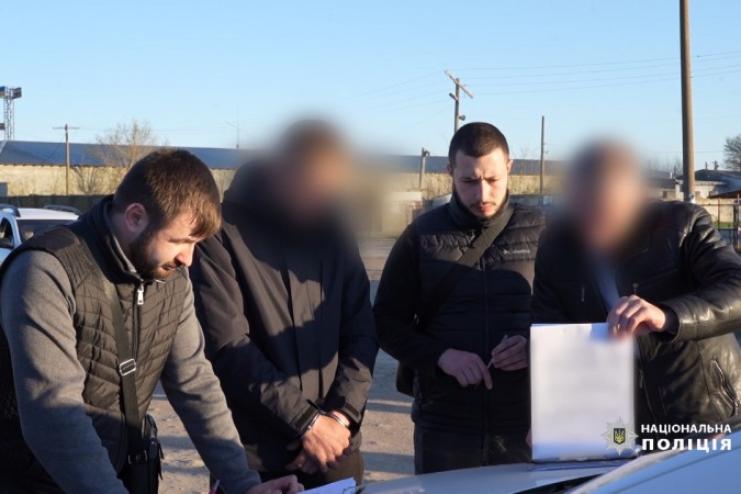 На Одещині викрито злочинну групу, яка крала паливо на залізниці (відео)