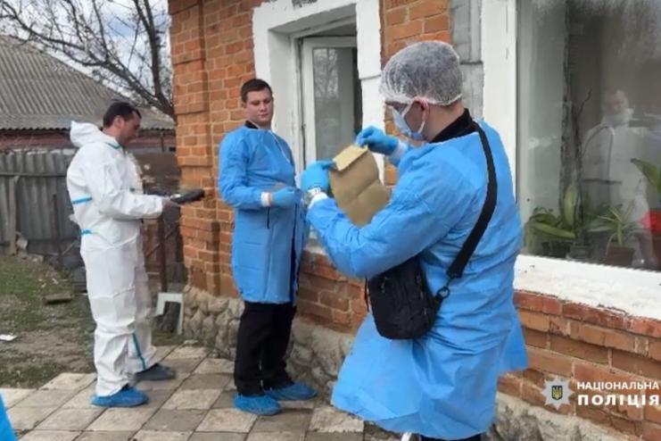 В Одеській області знайшли мертвими жінку з 7-річною донькою: у вбивстві підозрюють старшого сина  