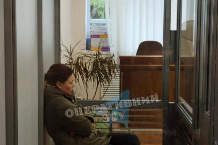 Розгляд справи чиновниці-навідниці з Кароліно-Бугазу затягується – ЗМІ