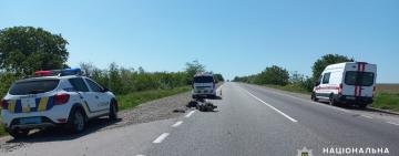 ДТП на трасі Одеса-Рені: внаслідок зіткнення мопеда і мікроавтобуса постраждав водій двоколісника 