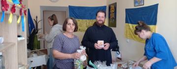 "Великодні кошики" для захисників від березинців