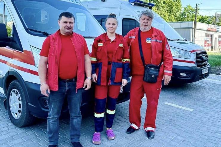 На Одещині двоє малюків з’явилися на світ у каретах «швидкої»