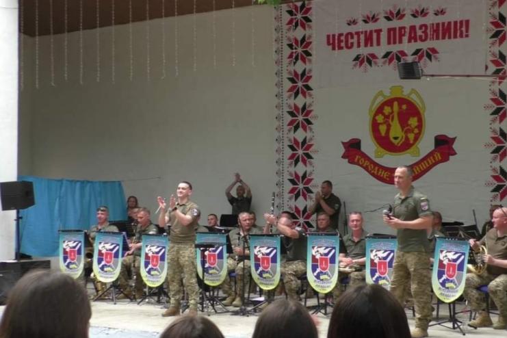 В Городненській громаді виступав концертний оркестр Одеської військової академії