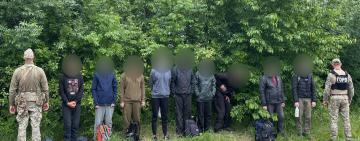 За сім верст киселю зʼїсти: дві групи порушників на Одещині намагалися потрапити за кордон