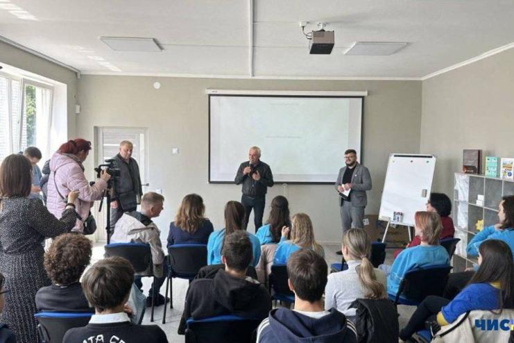 В Чорноморську розпочав роботу Молодіжний центр «VibeHub»