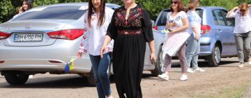 Жінки у вишиванках наближають перемогу: в Болграді автоледі знову провели благодійний автомарафон