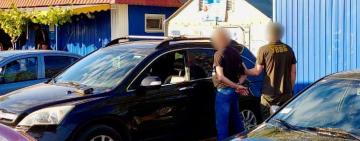 Поліцейські Одещини затримали двох чоловіків за організацію втечі з країни 