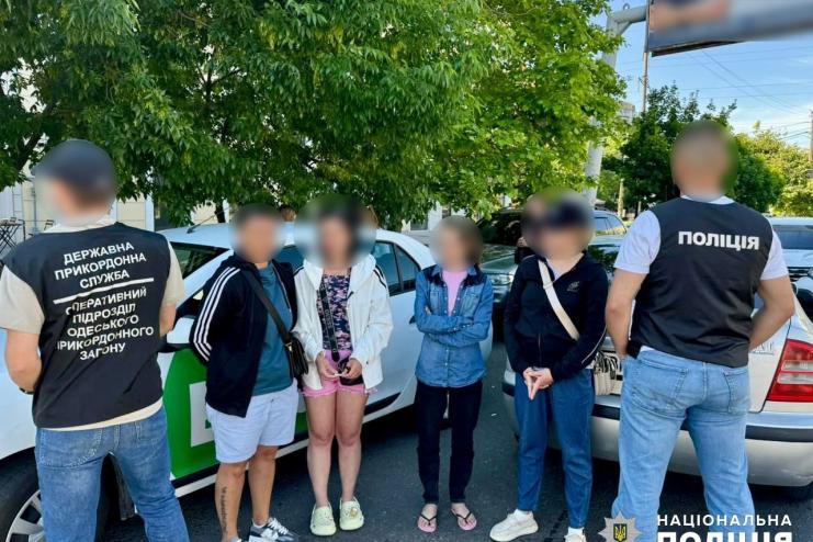 Фіктивний шлюб за 4 тис дол: на Одещині ліквідували чергову схему переправлення чоловіків за кордон