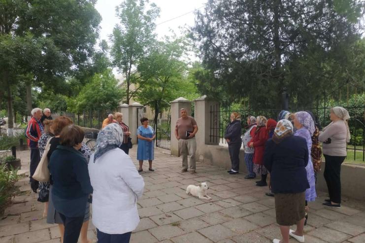 Бородінські пенсіонери протестують проти скорочення листоноші