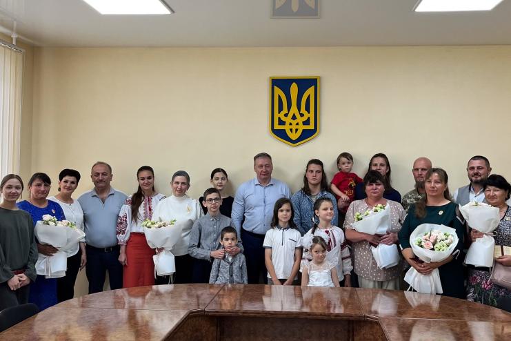  Матерям-героїням Кілійської громади урочисто вручили нагрудні знаки