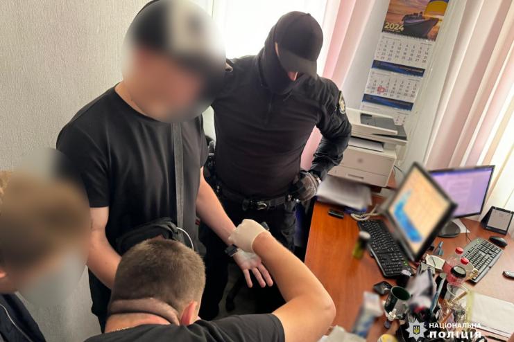 На Одещині затримано службовця ТЦК за хабар у 1000 дол (відео)