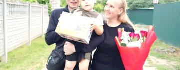 Захисник острову Зміїний з Болграда після дворічного полону нарешті обійняв коханих