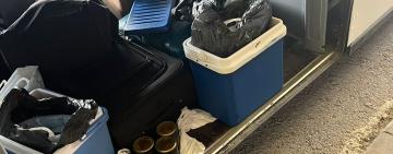 На Одещині водій намагався перевезти в Молдову 8 кг чорної ікри