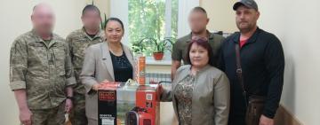 Тарутинська громада передала інверторний генератор артилеристам ЗСУ