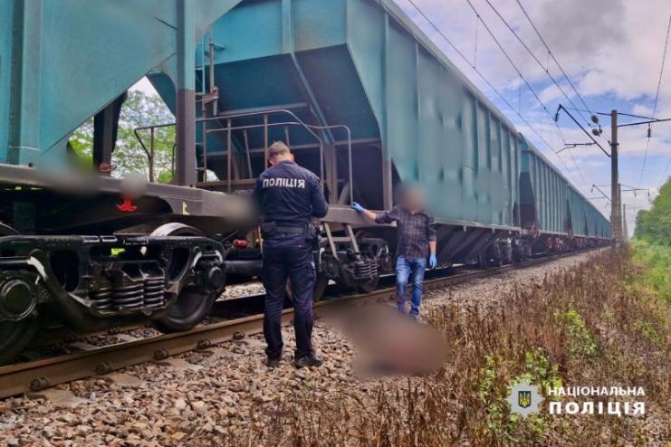 Поліцейські встановлюють обставини загибелі 15-річної мешканки Одещини