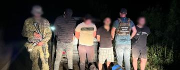 На трасі Одеса-Рені затримано перевізника, який планував доставити чоловіків до кордону з Молдовою