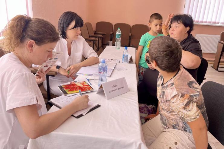 Команда лікарів реабілітаційного Центру матері и дитини МОЗ України здійснила виїзний прийом у Бородіно