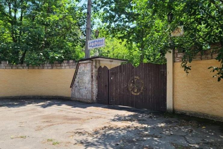 В Одесі дві будівлі та дитячий табір повернуто державі