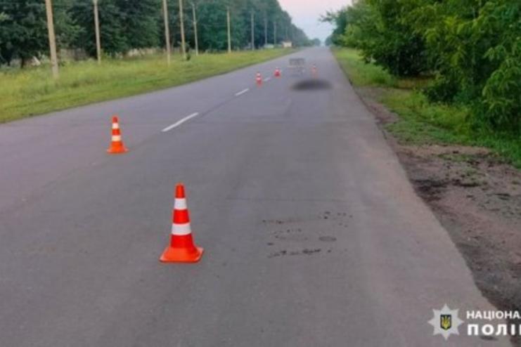На Одещині на дорозі виявили тіло 24-річного чоловіка: поліція встановлює обставини його смерті