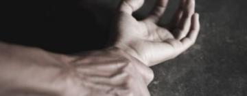 Заліз в дім через незачинені двері: на Одещині зловмисник зґвалтував 9-річну дівчинку