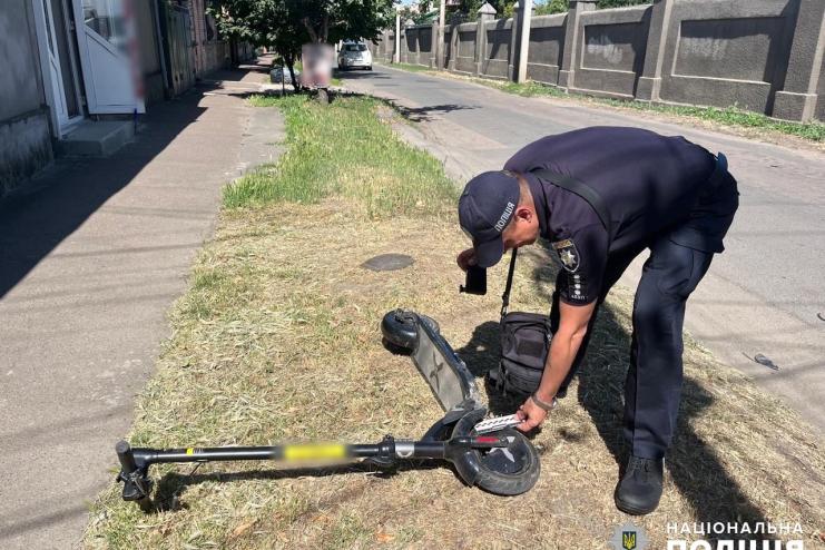 На Одещині двоє неповнолітніх попали в ДТП на електросамокатах