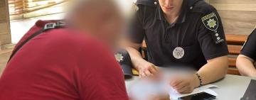 Поліцейські встановлюють обставини конфлікту іноземців з місцевим таксистом в центрі Одеси