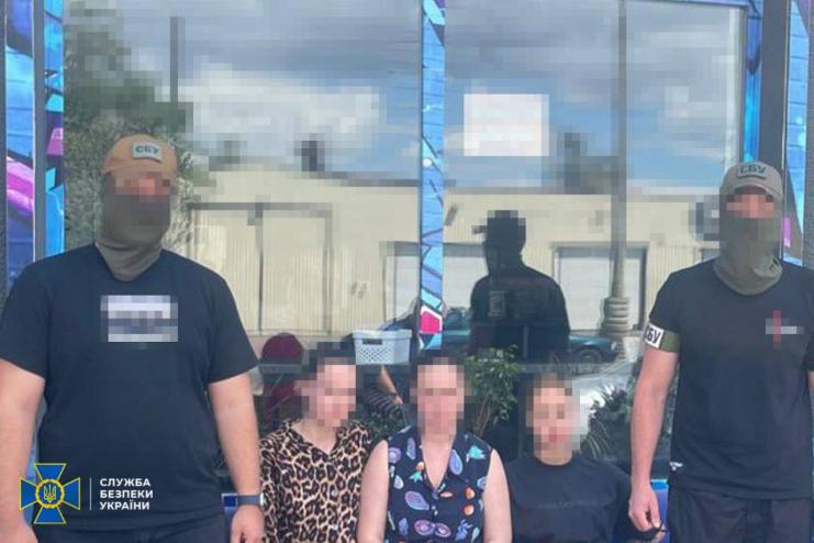 В Одесі група дівчат коригувала ракетні удари по місту — їх затримали 
