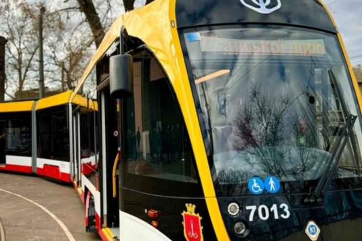 Одеська міськрада планує достроково виплатити кредит на купівлю трамваїв у розмірі 143 мільйонів гривень
