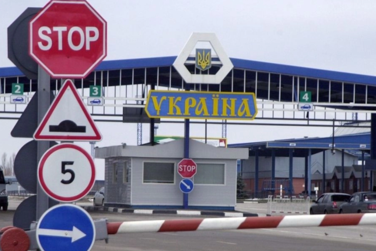 Українці намагалися підкупити молдовських прикордонників на кордоні Одеської області