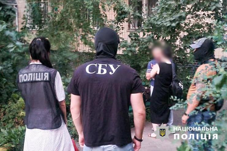 Одеса: посадовицю Антимонопольного комітету затримано на хабарі