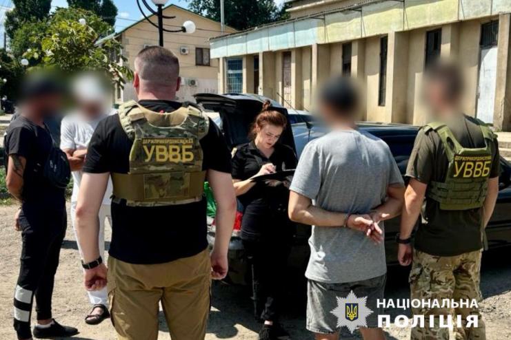 Поліцейські Одещини затримали хабародавця, який намагався підкупити прикордонника