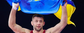 Василь Михайлов програв першу сутичку на Олімпіаді-2024