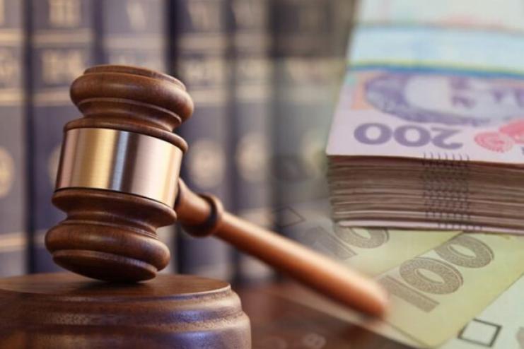Ухилення від сплати податків: фіндиректора підприємства звинувачують у завданні збитків державі на понад 12 млн грн