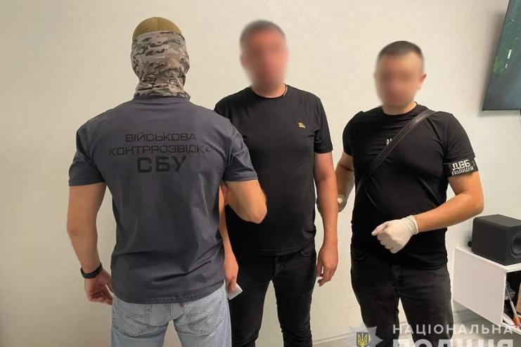 Внутрішня безпека поліції затримала коригувальника ракетних ударів по Одесі