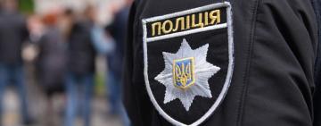 Троє нетверезих буянили в лікарні і напали на поліцейських: зловмисникам вручено підозри