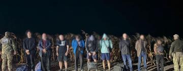 На Одещині вісім порушників, слідуючи за підлітком, намагалися покинути Україну