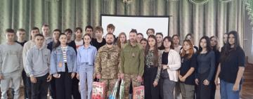 У Болградському районі учні зустрілися з воїнами-захисниками: уроки мужності і патріотизму