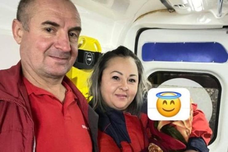 Медики швидкої допомоги Одещини допомогли народити жінці її  п’яту дитину просто в дорозі