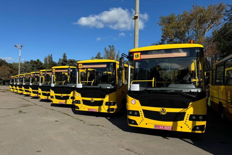 15 нових шкільних автобусів для громад Одещини